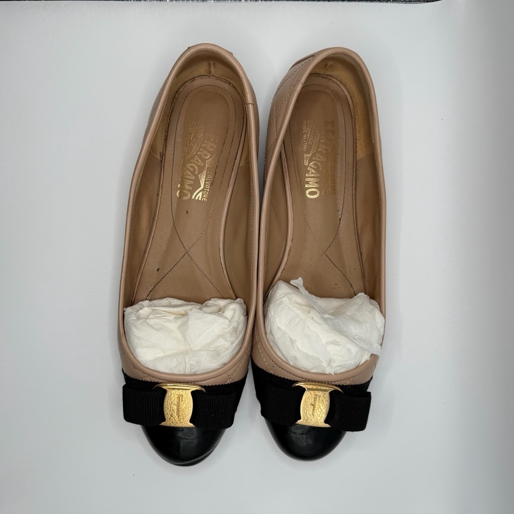 Salvatore Ferragamo Varina Q Quilted Ballet Flats Black Nude Size 9C - Picture 3 of 10